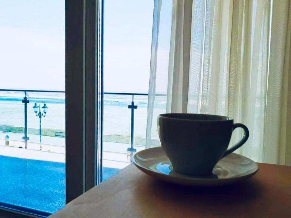 Wave 2 Mamaia Prima Linie Vedere La Mare 120Mp Năvodari Eksteriør billede